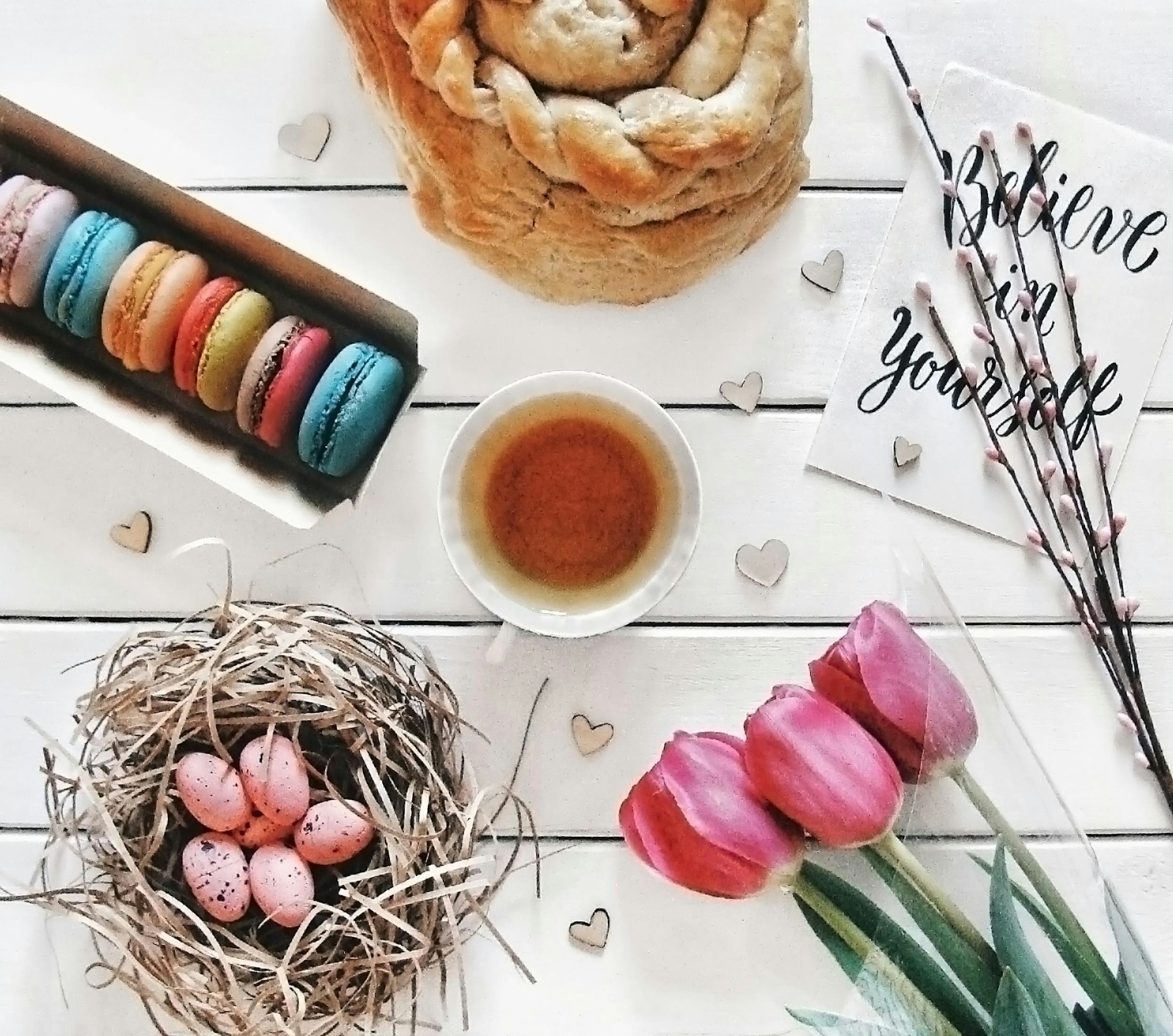 A Importância da Páscoa para as Famílias Cristãs e Como Celebrar com Significado hero image